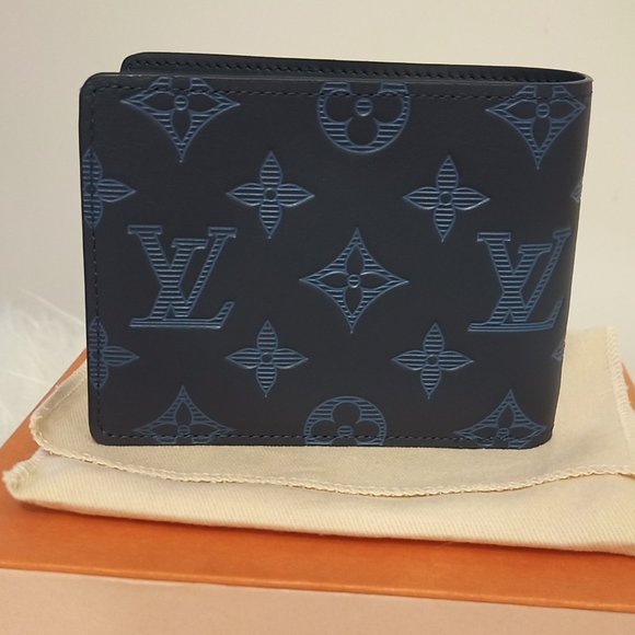 SOLD! BNWT LV Monogram Shadow Multiple Wallet in Rare Navy (Full Inclusion) - Picture 4 of 16